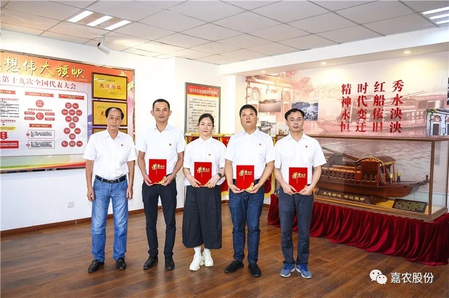 1593584563567821.jpg 1593584563567821.jpg