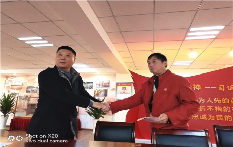 給堅持原則忠于職守的職工點(diǎn)個(gè)大大的贊！