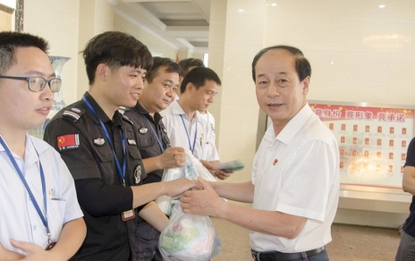 “戰高溫 增干勁，保供應 為民生”系列報道