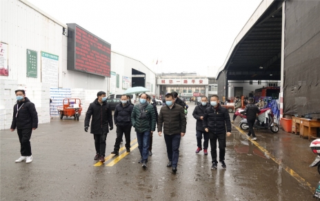 市發(fā)改委、經(jīng)開(kāi)區管委會(huì )等上級有關(guān)部門(mén)領(lǐng)導帶隊檢查市場(chǎng)保供工作